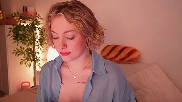 kris69kiss online show from March 13, 2026, 1:07 pm