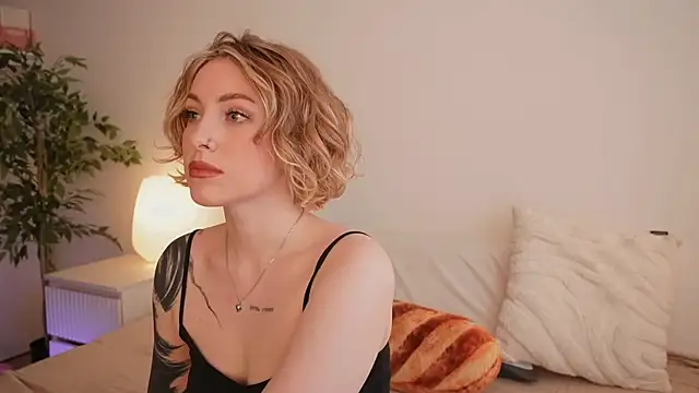 kris69kiss online show from March 28, 2026, 1:33 pm