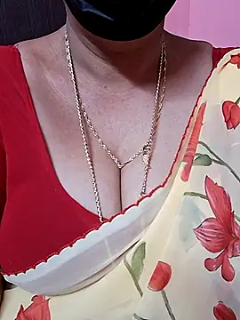 ananya956 online show from December 18, 2025, 4:29 am