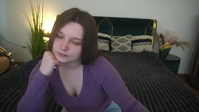 MagicPeachh  online show from June 16, 2026, 5:43 am