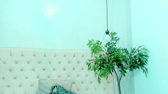 Victoria Coleman online show from January 24, 2025, 1:45 am