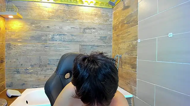 Snapshot of Bryce_Evans chatting on March 14, 2025, 7:34 pm Bryce Evans online show from March 14, 2025, 7:34 pm