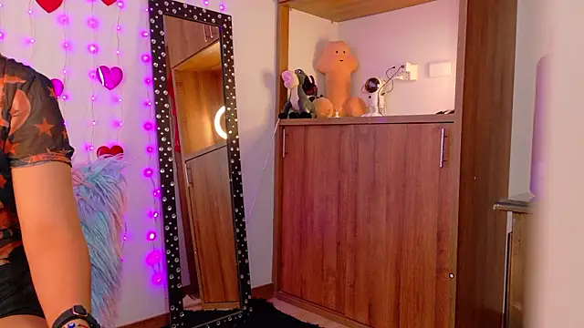 im anna  online show from February 26, 2026, 3:11 pm