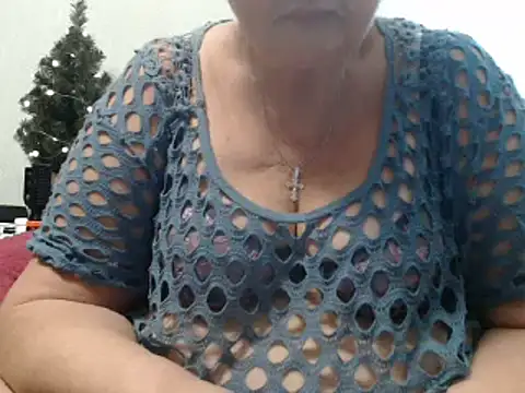 DeniseeRose online show from December 3, 2024, 8:39 pm