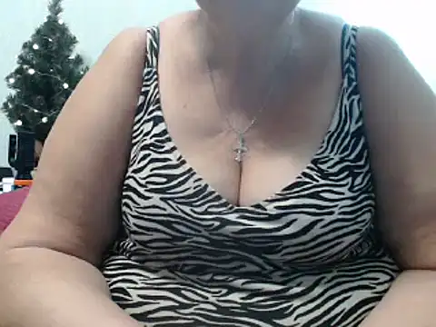 DeniseeRose online show from December 3, 2024, 11:46 pm