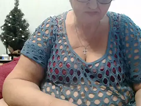 DeniseeRose online show from December 9, 2024, 11:03 pm