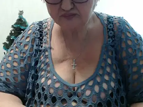 DeniseeRose online show from December 28, 2024, 10:44 pm