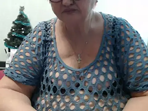 DeniseeRose online show from December 30, 2024, 6:05 pm