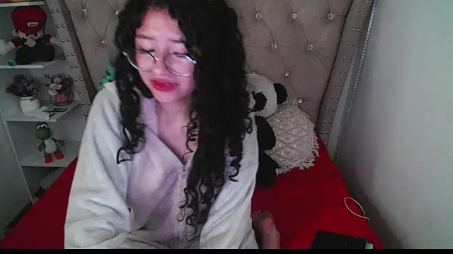 CherieCurl online show from December 3, 2025, 3:54 pm