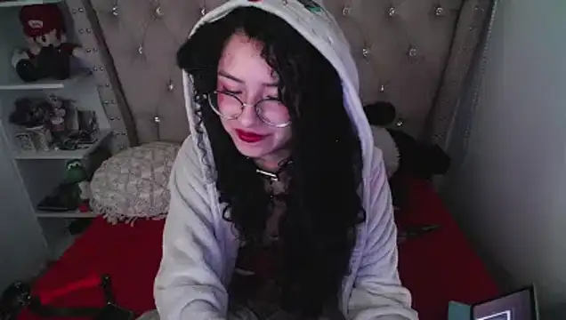CherieCurl online show from February 17, 2026, 11:33 pm