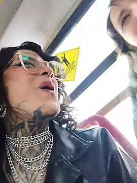 taaylor33 online show from January 7, 2026, 7:49 pm