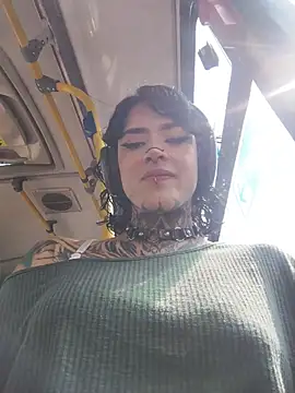 taaylor33 online show from April 13, 2026, 7:52 pm