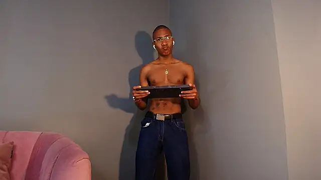 Ethan Fox11 online show from February 24, 2025, 1:53 pm