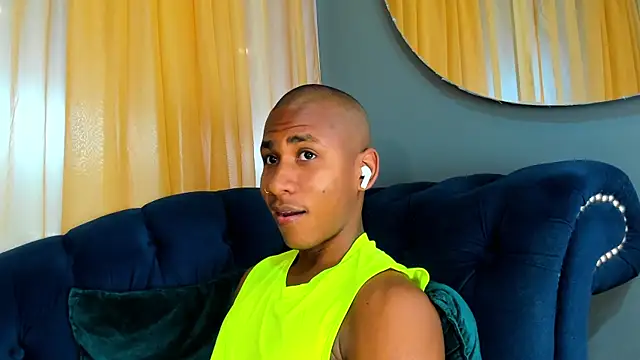 Ethan Fox11 online show from March 18, 2025, 2:26 pm