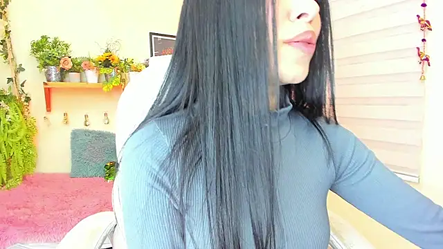 Snapshot of Starliee__ chatting on January 31, 2025, 11:35 pm Starliee online show from January 31, 2025, 11:35 pm