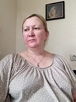 blondyaguar online show from December 2, 2024, 11:12 am