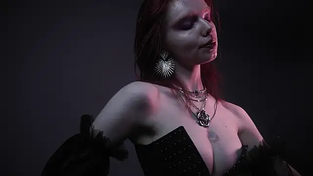 ginger hugs online show from June 3, 2026, 10:15 pm