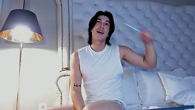 Karimferrer online show from November 19, 2025, 7:47 pm