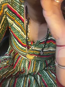 Spicy sari girl online show from December 17, 2025, 3:40 pm