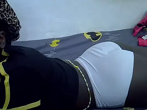 sweetvalleria online show from December 14, 2025, 7:58 am