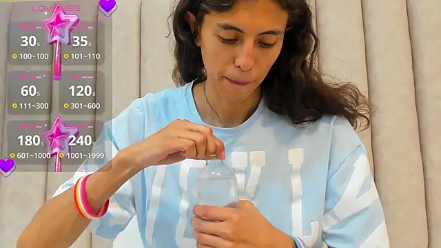 FreyaMoller online show from February 10, 2025, 7:17 pm