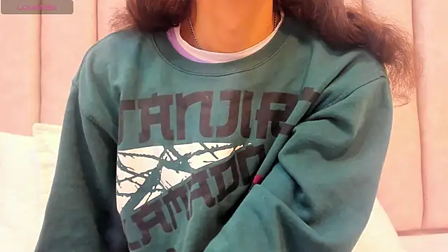 FreyaMoller online show from March 13, 2025, 7:06 pm