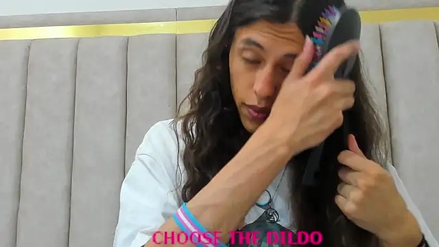 FreyaMoller online show from September 8, 2025, 6:51 pm