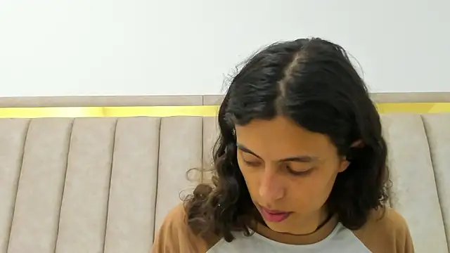 FreyaMoller online show from March 15, 2026, 7:42 pm