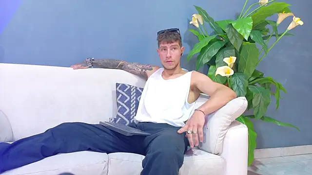 french sexx online show from September 26, 2025, 7:18 pm