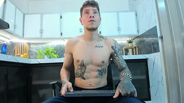 french sexx online show from May 16, 2026, 7:12 pm