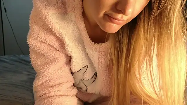 kimmie meow online show from January 2, 2025, 10:01 pm