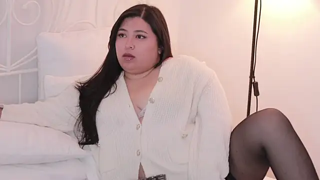 Adia  online show from February 17, 2025, 2:53 am