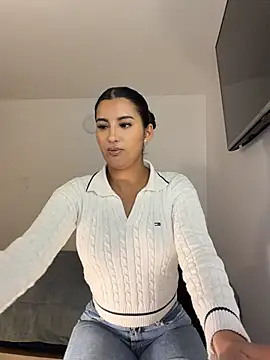 Kimm khalifa online show from June 8, 2026, 1:09 am