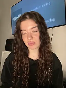 Kimi Ass online show from November 6, 2025, 10:16 am