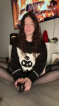 Kimi Ass online show from February 18, 2026, 2:24 pm