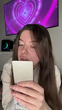 Kimi Ass online show from April 6, 2026, 9:43 am