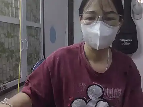 MaiHuong77 online show from November 5, 2025, 12:21 am