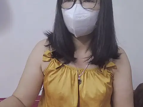 MaiHuong77 online show from November 6, 2025, 2:01 am