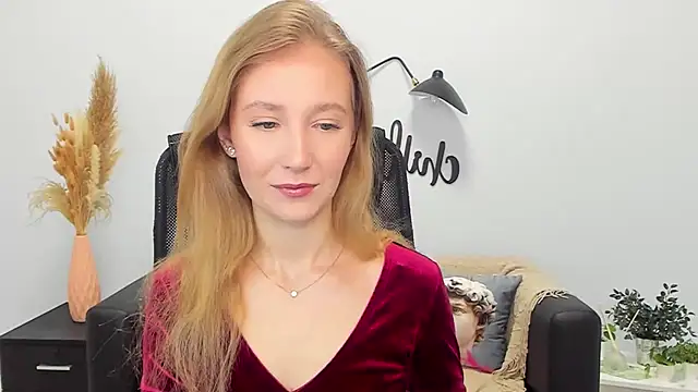 Snapshot of LolaWilsons chatting on January 23, 2025, 6:28 am LolaWilsons online show from January 23, 2025, 6:28 am