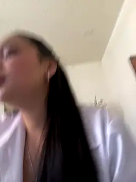 gabyaridi online show from November 12, 2025, 2:28 pm