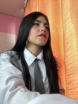 Snapshot of hurrem_18 chatting on February 4, 2025, 7:00 pm hurrem 18 online show from February 4, 2025, 7:00 pm