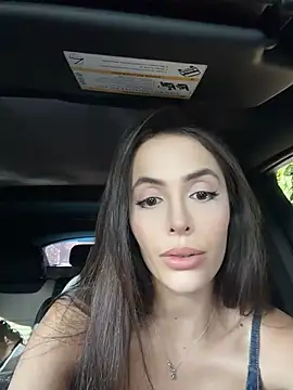 Snapshot of Amber_Rush_ chatting on May 4, 2026, 8:16 pm Amber Rush online show from May 4, 2026, 8:16 pm