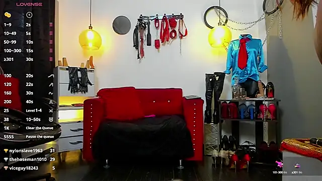 Snapshot of LiaTaylorr chatting on March 12, 2025, 7:06 pm LiaTaylorr online show from March 12, 2025, 7:06 pm