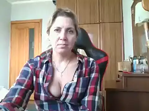 IrinaB1 online show from February 13, 2025, 12:11 pm