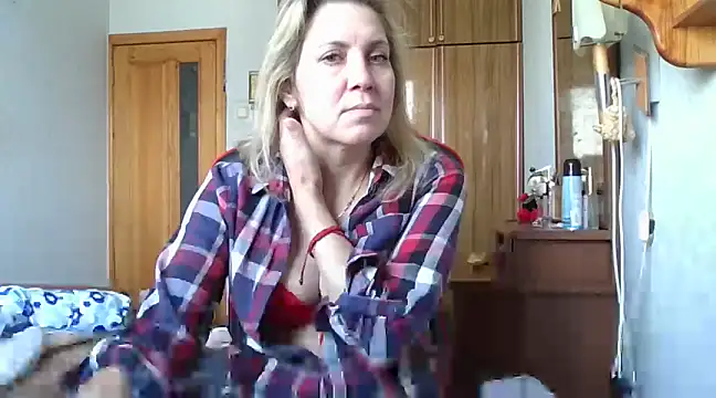 IrinaB1 online show from February 20, 2025, 7:23 am