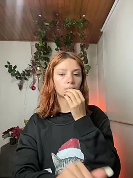 ari kat online show from December 4, 2025, 11:24 pm