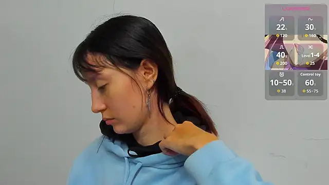 lizzy davis 1 online show from September 12, 2025, 4:01 am