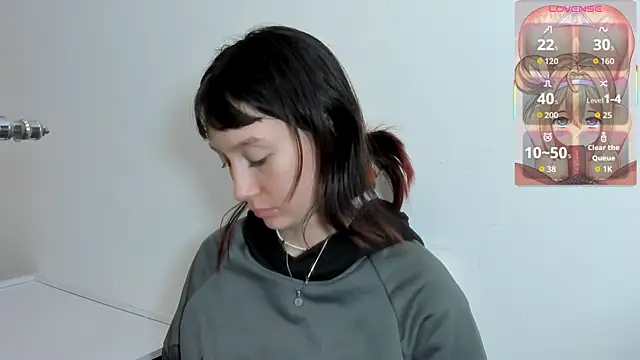 lizzy davis 1 online show from November 13, 2025, 4:00 am