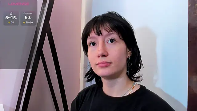 lizzy davis 1 online show from December 19, 2025, 11:50 am