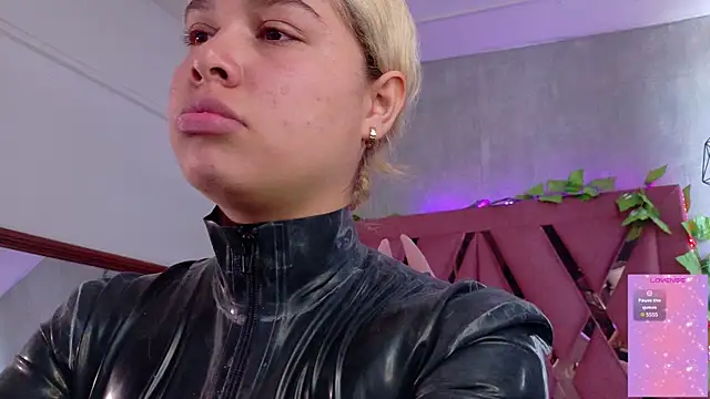 Snapshot of Haelycute chatting on November 29, 2025, 12:41 pm Haelycute online show from November 29, 2025, 12:41 pm